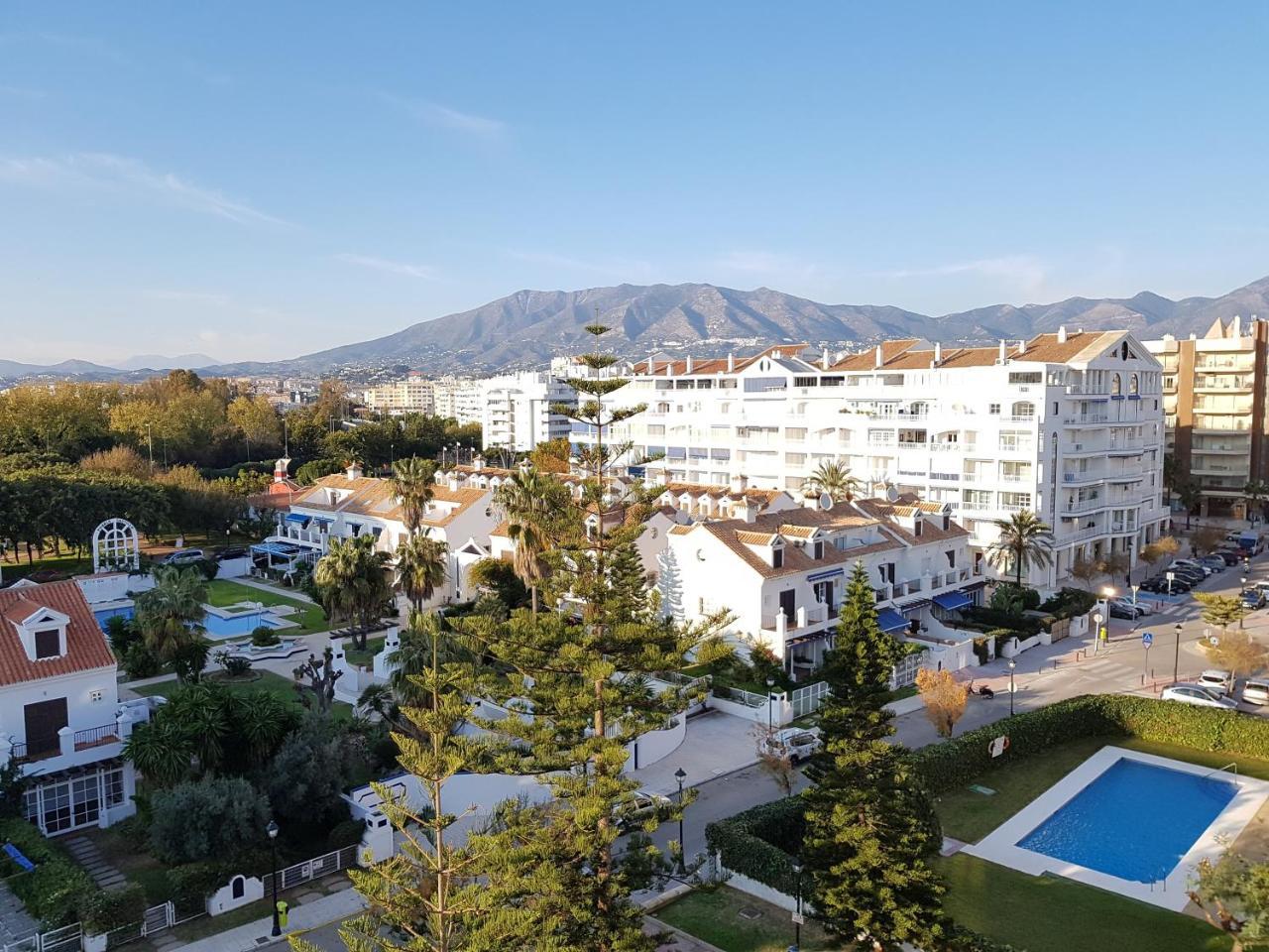 Beachfront Penthouse Hotell Fuengirola Exteriör bild