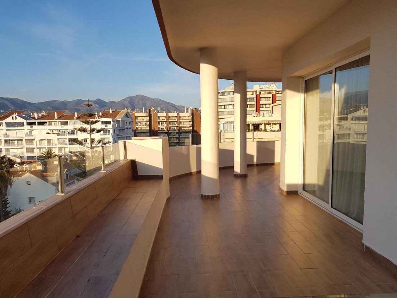 Beachfront Penthouse Hotell Fuengirola Exteriör bild